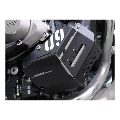 Yamaha MT-09 Radiator Bottle Guard/ Cover